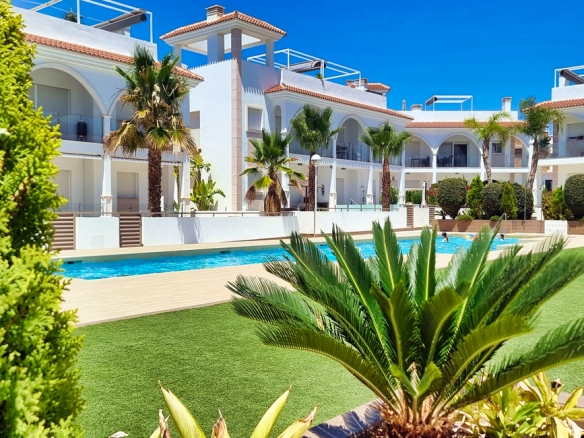 Penthouse ciudad quesada va4259