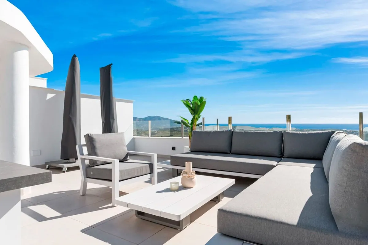 Penthouse te koop in Calanova Golf, Malaga, Spanje