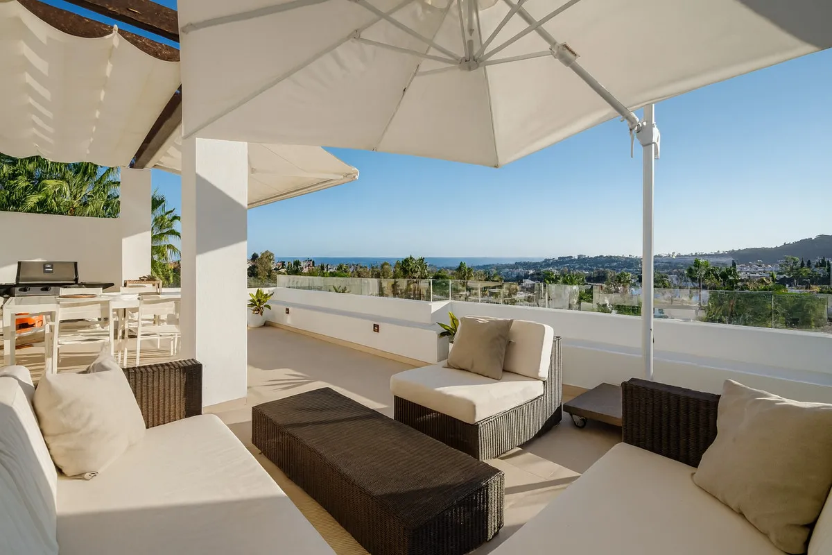 Penthouse te koop in Nueva Andalucia, Malaga, Spanje