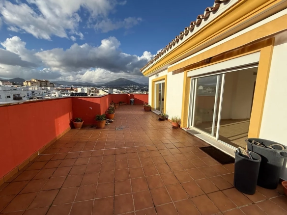 Penthouse te koop in San Pedro de Alcantara, Malaga, Spanje