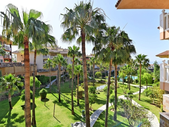 Property image 1lnmcduud9