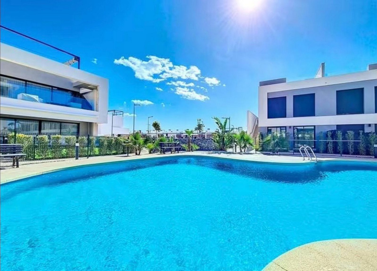 Property image 1omsysknex