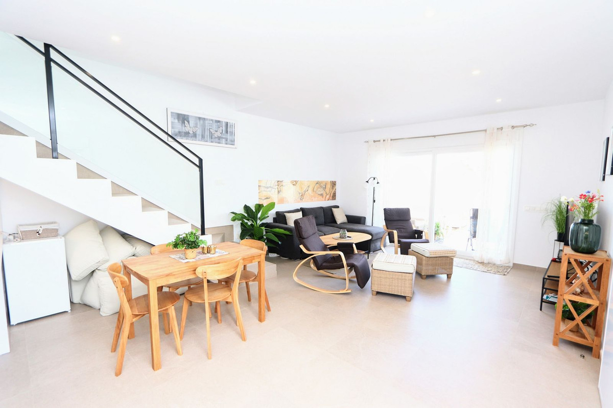 Property image 1rl7avsanp