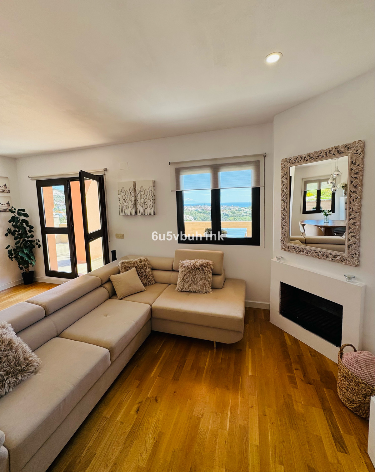 Property image 1uzps5gt1w