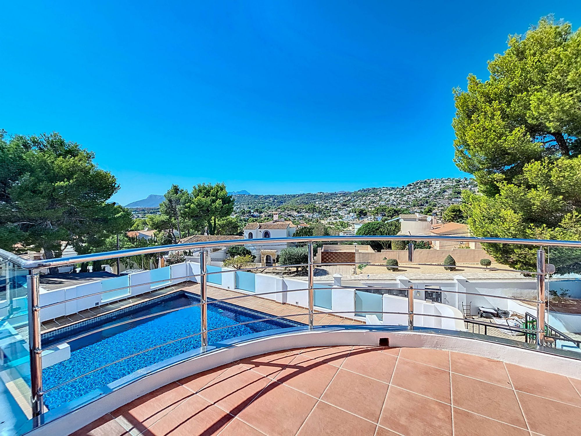 Tn master upstairs terras b