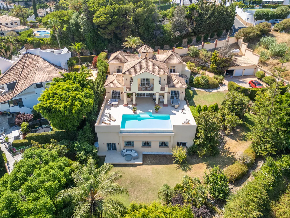 Villa te koop in Benahavis, Malaga, Spanje
