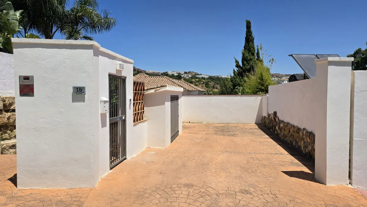 Villa te koop in Calahonda, Malaga, Spanje