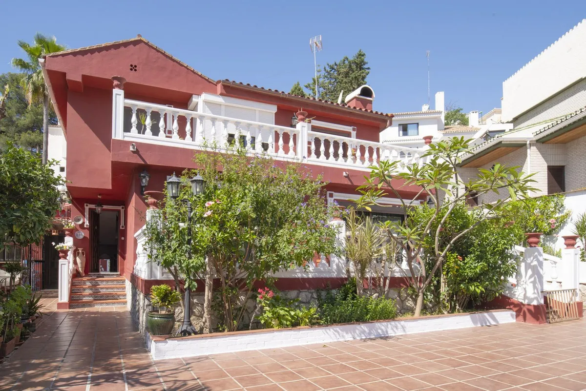 Villa te koop in Cerrado de Calderon, Malaga, Spanje Villa te koop in Cerrado de Calderon, Malaga, Spanje