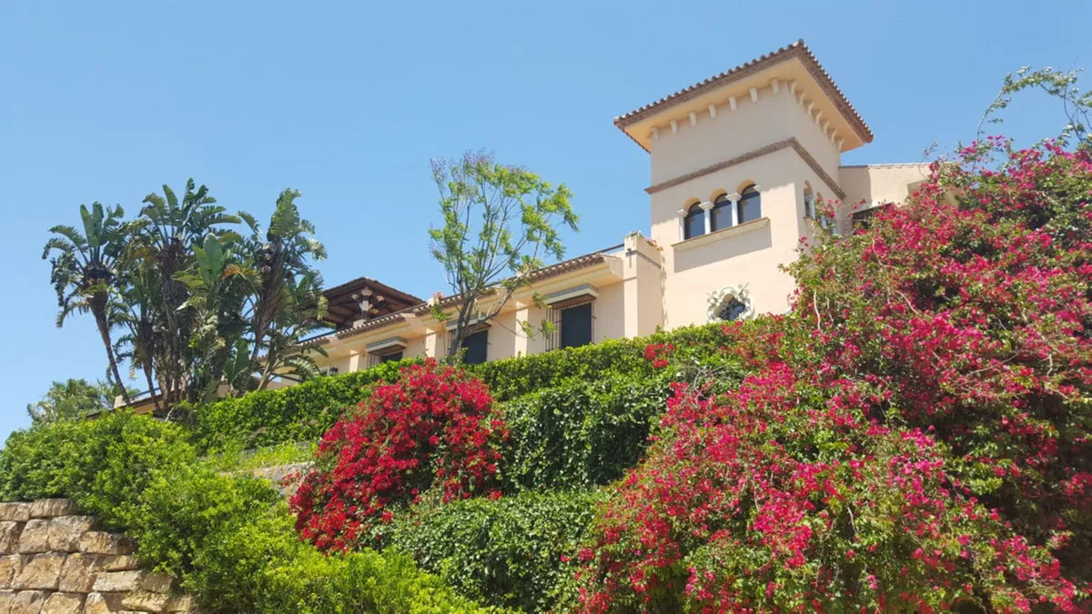 Villa te koop in Estepona, Malaga, Spanje