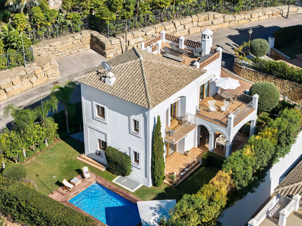 Villa te koop in Estepona, Malaga, Spanje