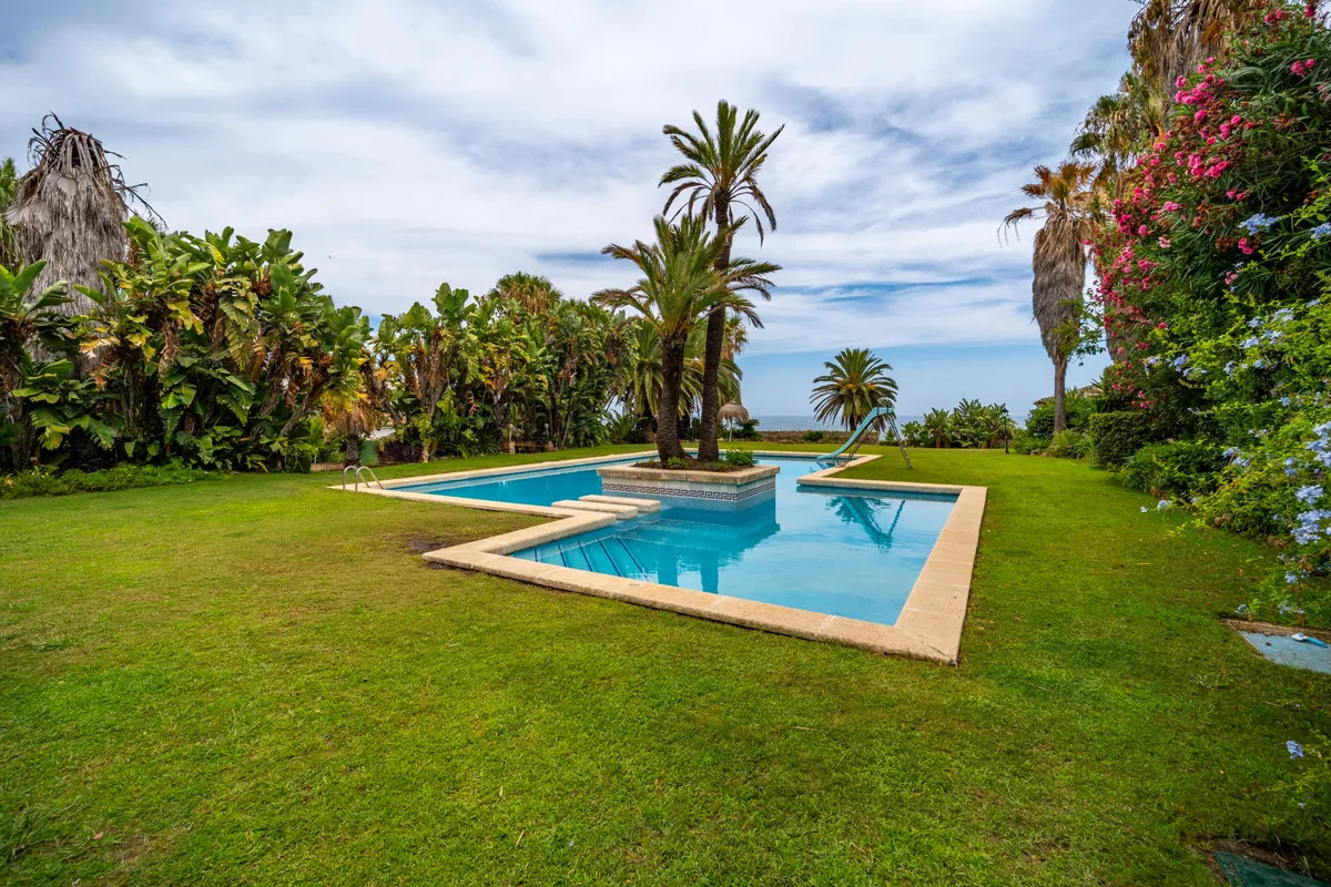 Villa te koop in Estepona, Malaga, Spanje