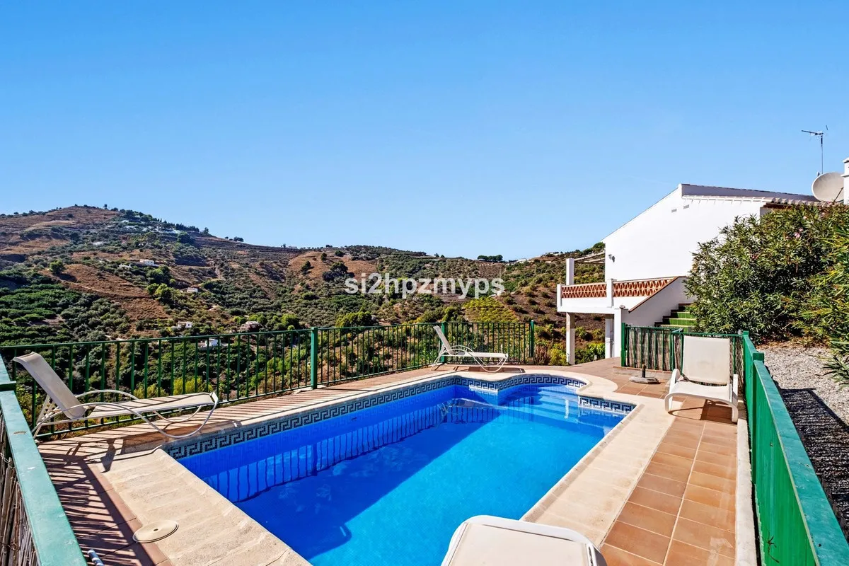 Villa te koop in Frigiliana, Malaga, Spanje Villa te koop in Frigiliana, Malaga, Spanje