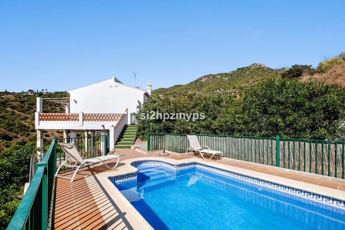 Villa te koop in Frigiliana, Malaga, Spanje Villa te koop in Frigiliana, Malaga, Spanje