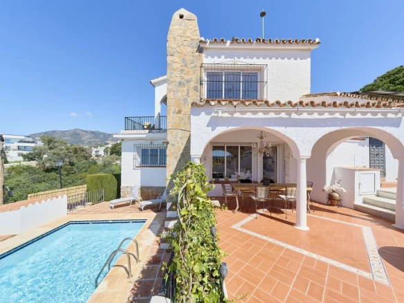 Villa te koop in Fuengirola, Malaga, Spanje