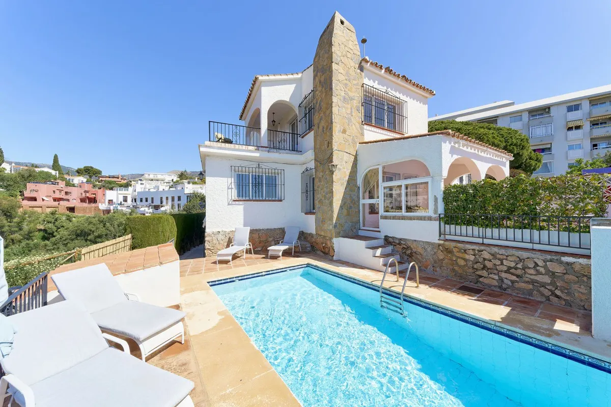 Villa te koop in Fuengirola, Malaga, Spanje