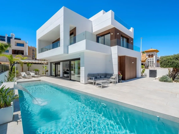 Villa te koop in Guardamar del Segura, Alicante, Spanje