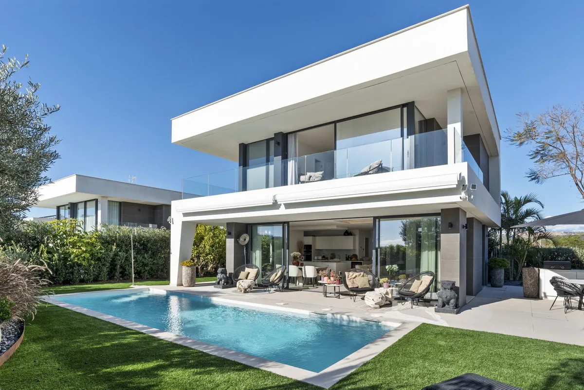 Villa te koop in Manilva, Malaga, Spanje