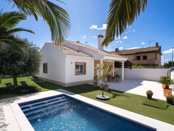 Villa te koop in Torre de la Horadada, Alicante, Spanje