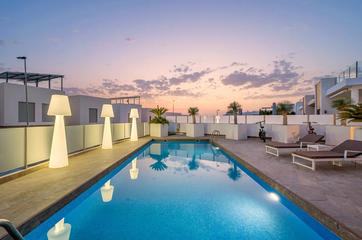 Villa te koop in Villamartin, Alicante, Spanje