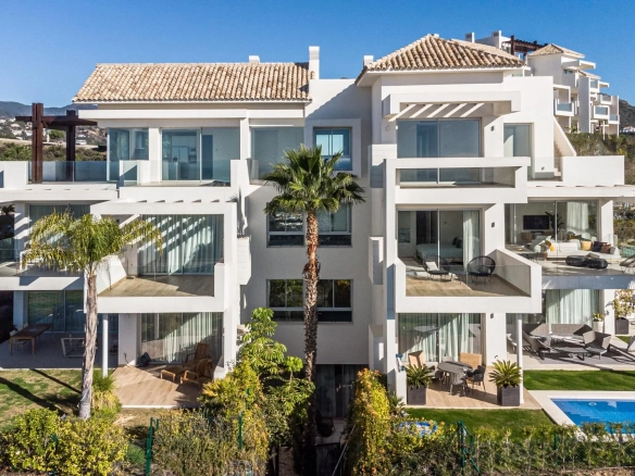 Appartement te koop in Benahavis, Malaga, Spanje