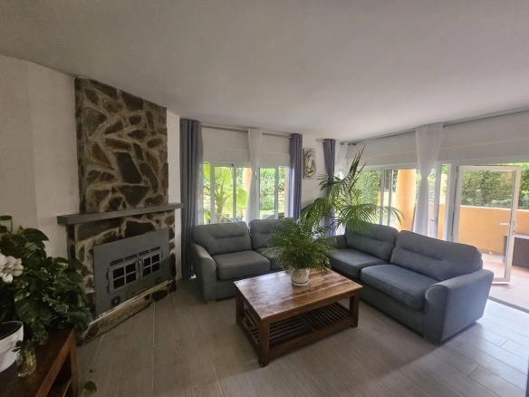 Appartement te koop in Calahonda, Malaga, Spanje