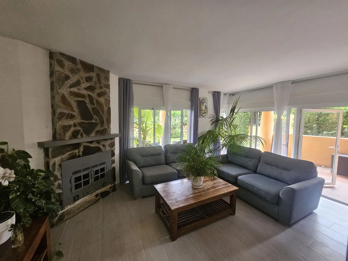 Appartement te koop in Calahonda, Malaga, Spanje