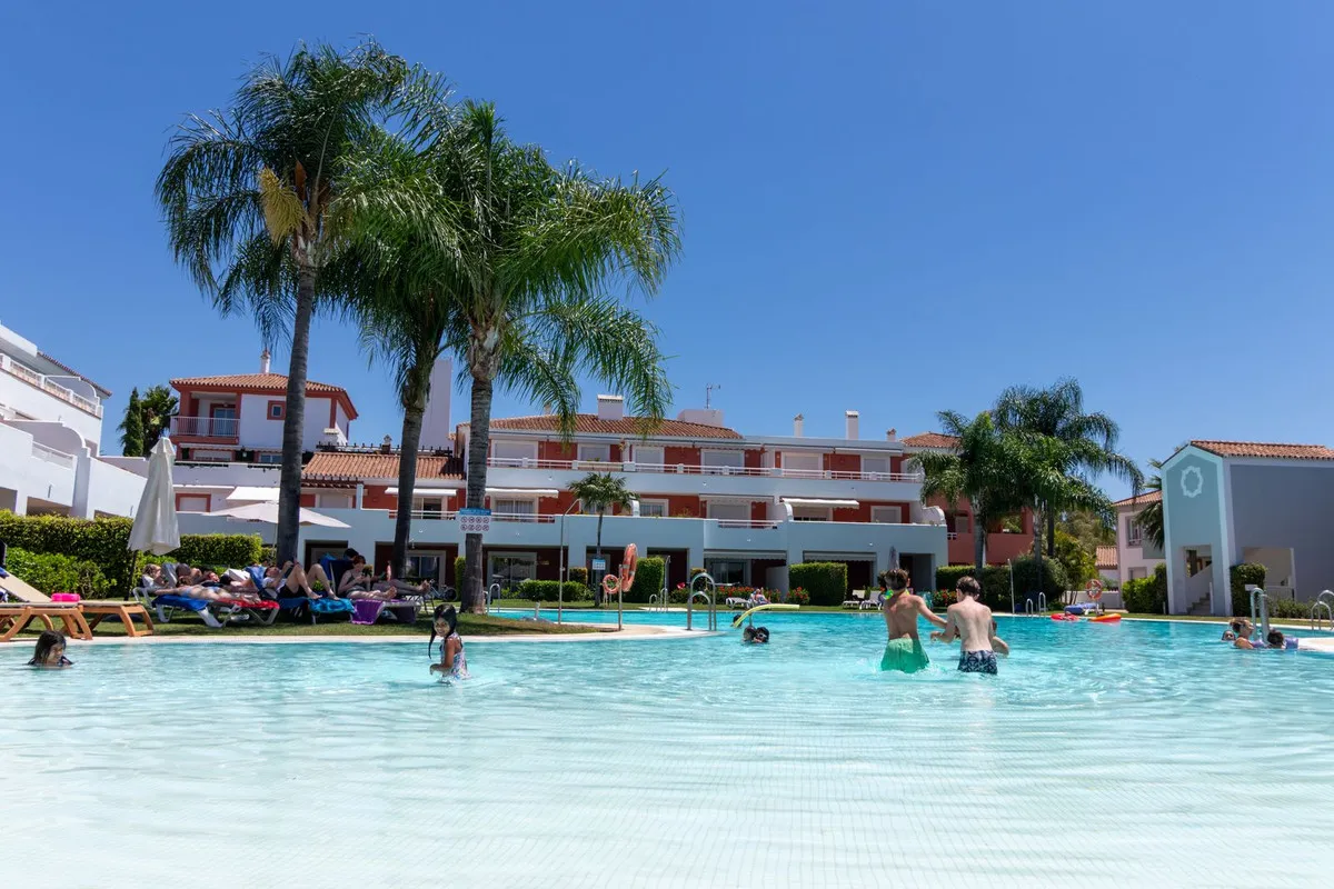 Appartement te koop in El Paraiso, Malaga, Spanje