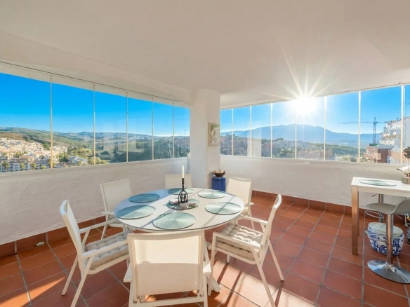 Appartement te koop in La Duquesa, Malaga, Spanje