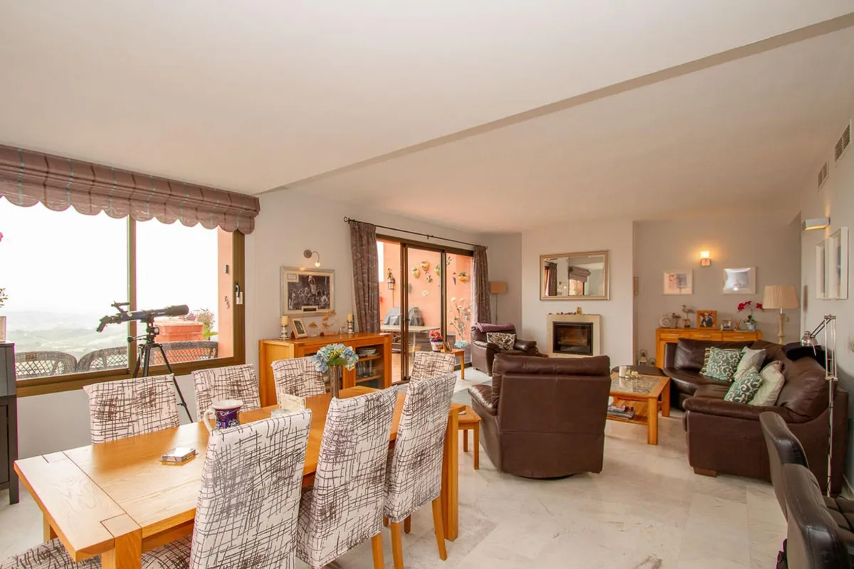 Appartement te koop in La Mairena, Malaga, Spanje