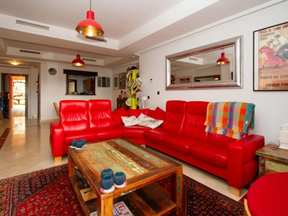 Appartement te koop in La Mairena, Malaga, Spanje