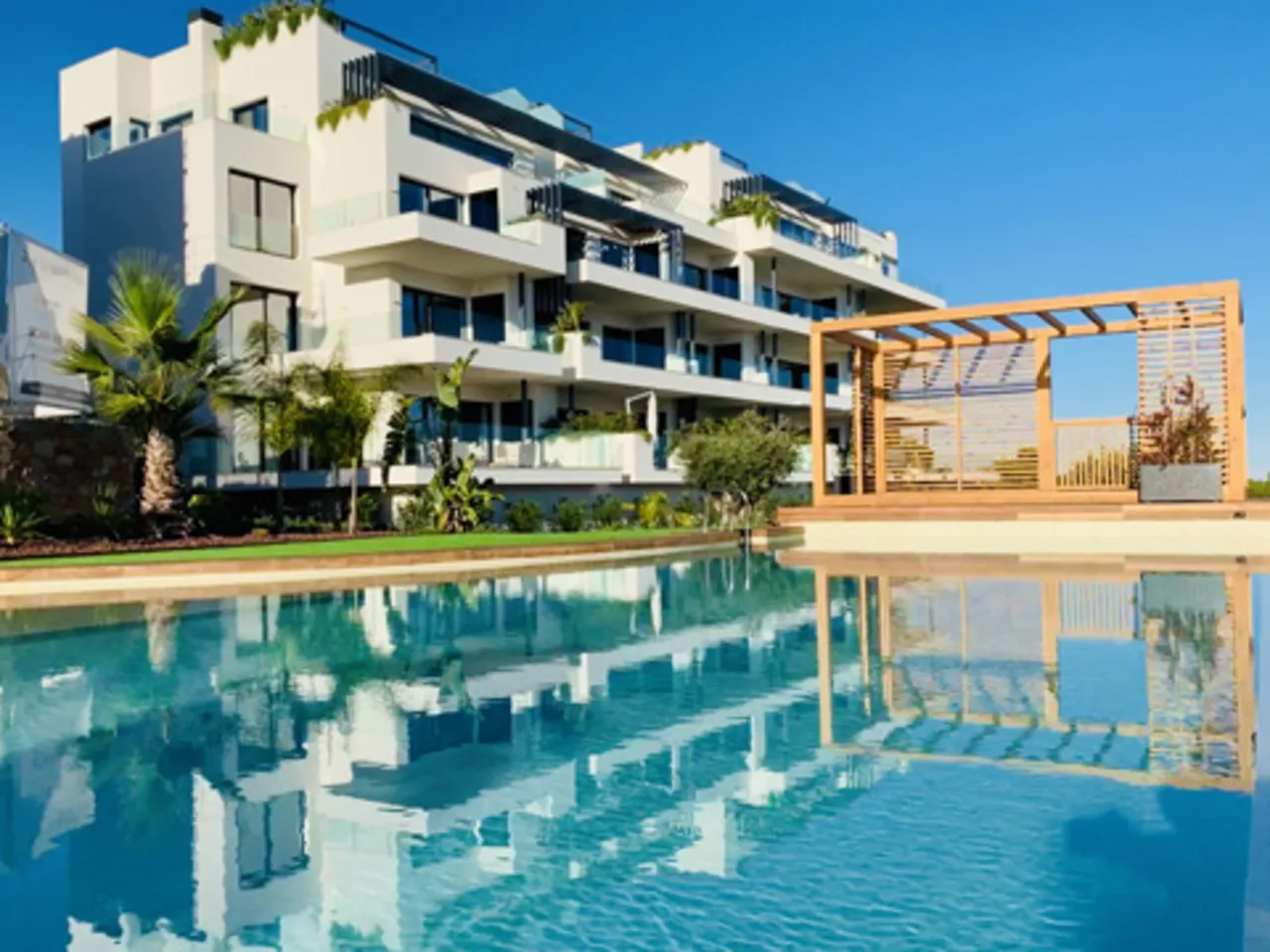 Appartement te koop in Las Colinas Golf Resort, Alicante, Spanje