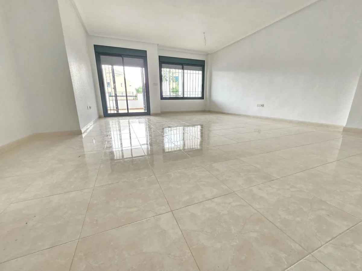 Appartement te koop in Lomas De Campoamor, Alicante, Spanje