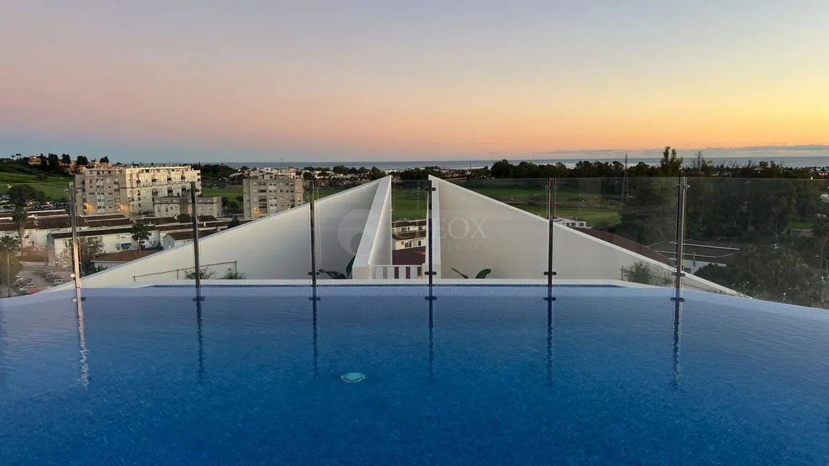 Appartement te koop in Nueva Andalucia, Malaga, Spanje