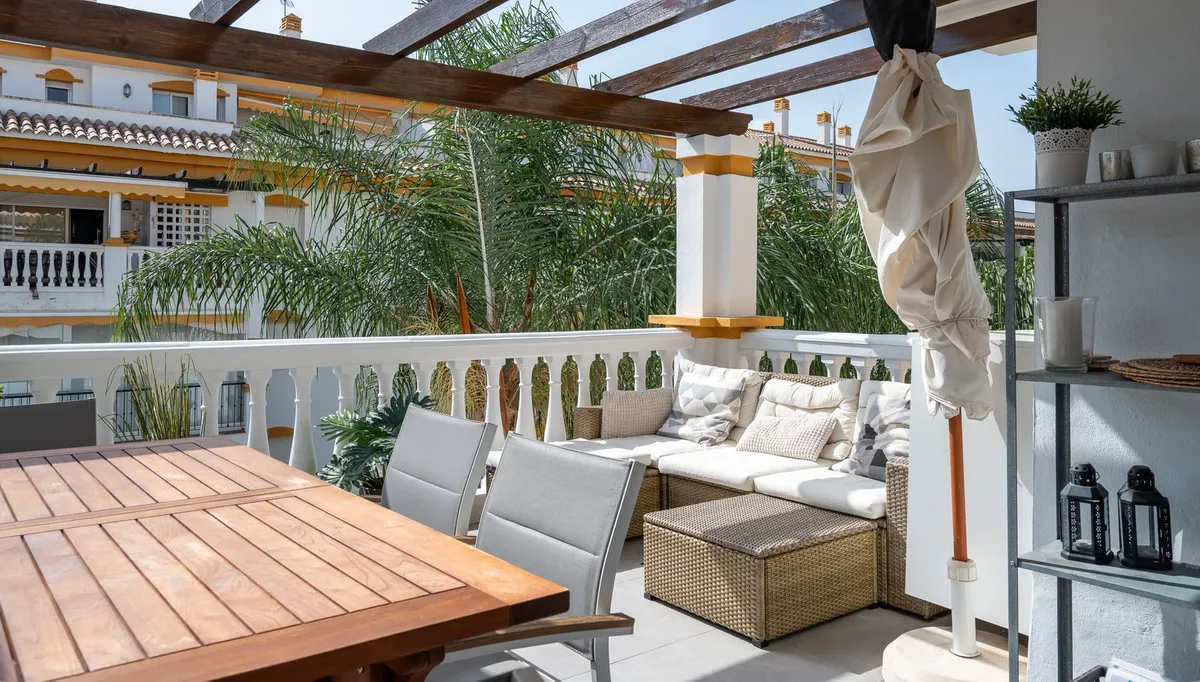 Appartement te koop in Nueva Andalucia, Malaga, Spanje