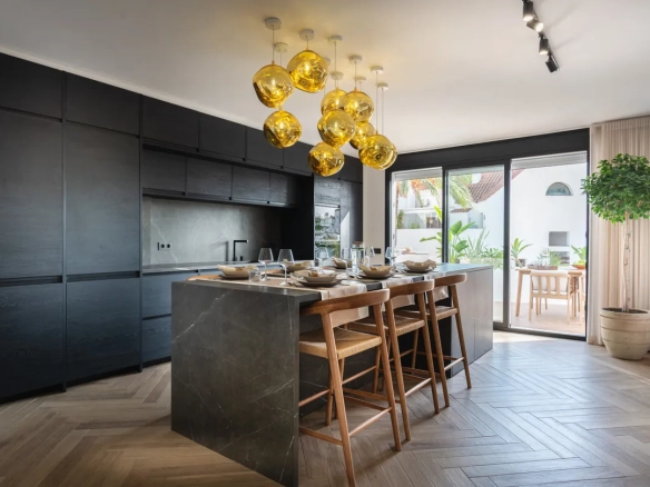 Appartement te koop in Nueva Andalucia, Malaga, Spanje