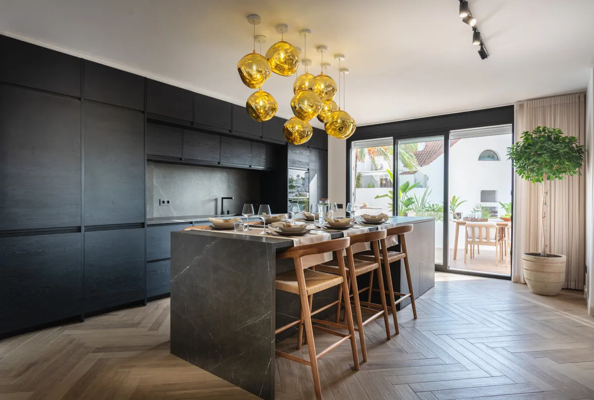 Appartement te koop in Nueva Andalucia, Malaga, Spanje