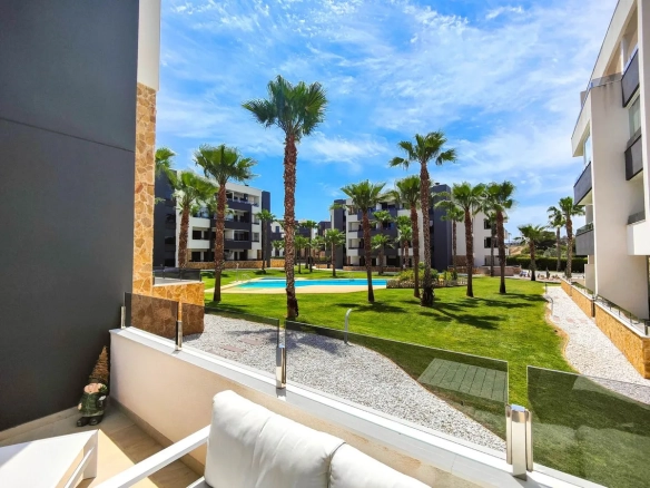 Appartement te koop in Orihuela Costa, Alicante, Spanje