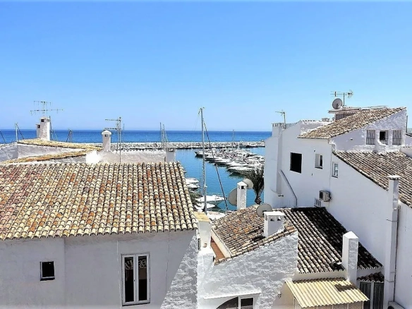 Appartement te koop in Puerto Banus, Malaga, Spanje