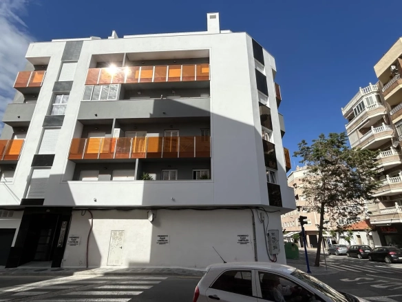 Appartement te koop in Torrevieja, Alicante, Spanje