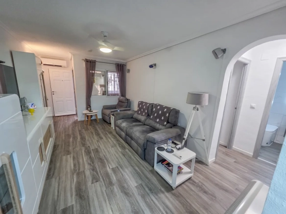 Appartement te koop in Vista Bella Golf Resort, Alicante, Spanje