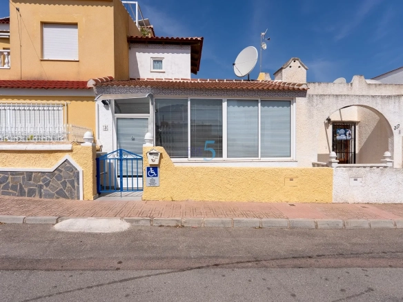 Bungalow te koop in Orihuela, Alicante, Spanje