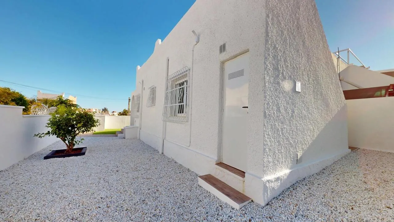 Bungalow te koop in Orihuela Costa, Alicante, Spanje