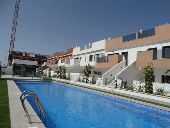 Bungalow te koop in Pilar de la Horadada, Alicante, Spanje