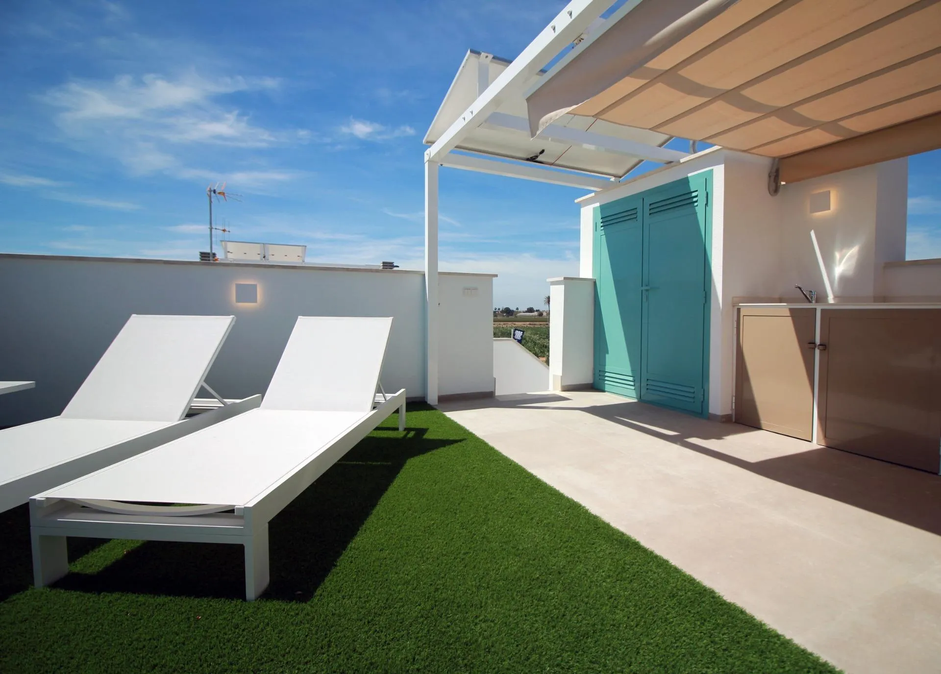 Bungalow te koop in Pilar de la Horadada, Alicante, Spanje Bungalow te koop in Pilar de la Horadada, Alicante, Spanje