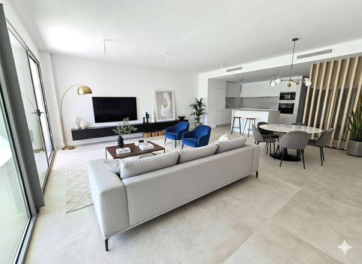 Country House te koop in El Chaparral, Malaga, Spanje