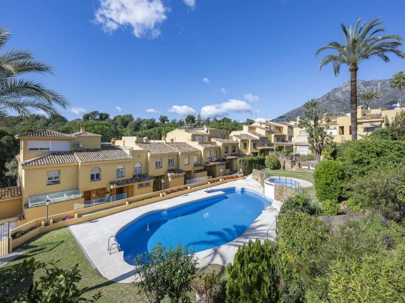 Country House te koop in Marbella, Malaga, Spanje