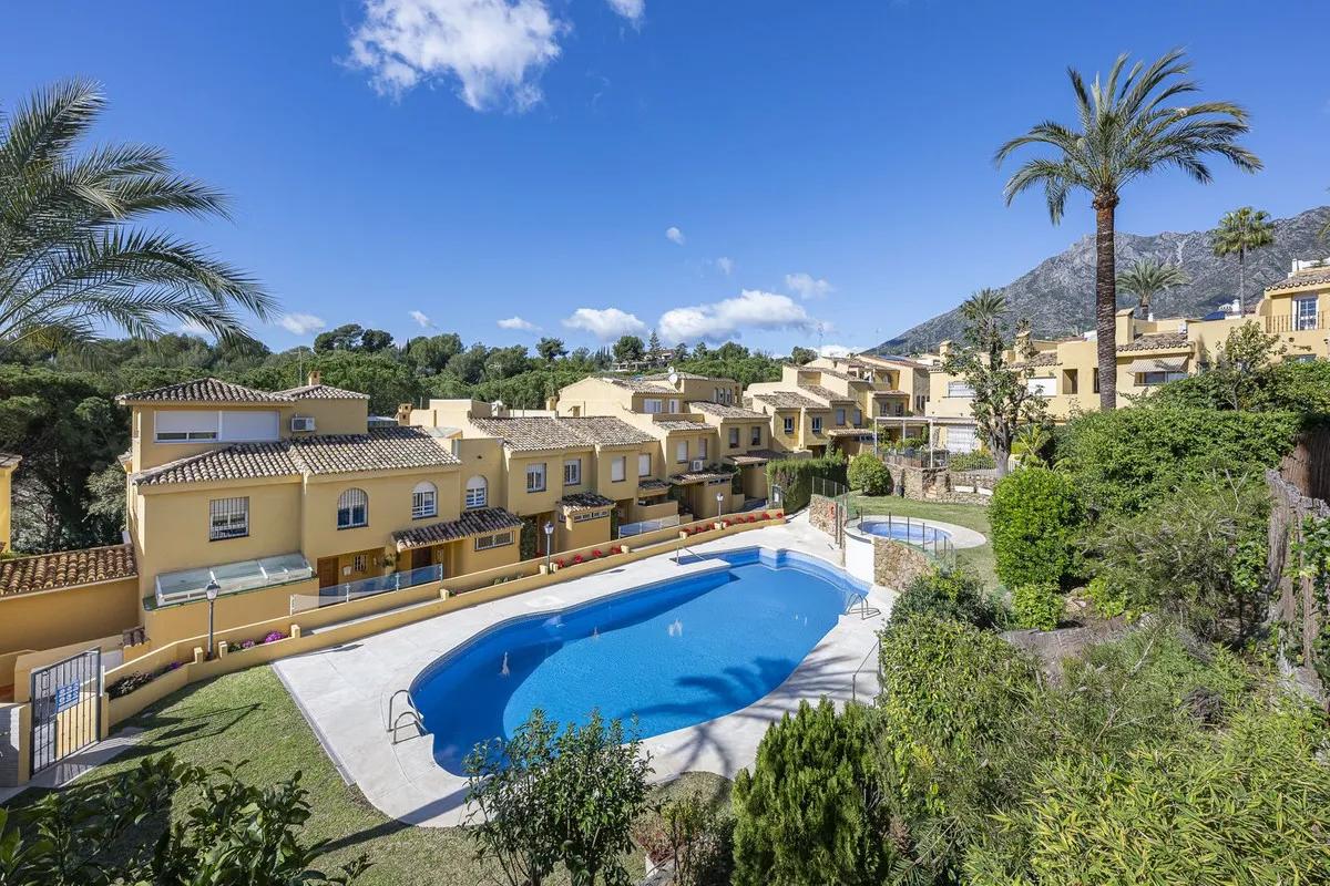 Country House te koop in Marbella, Malaga, Spanje