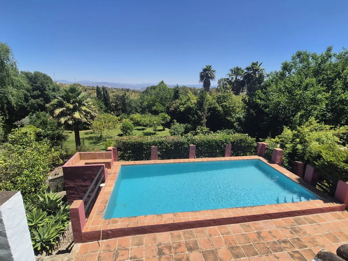 Finca / Landhuis te koop in Alhaurín el Grande, Malaga, Spanje