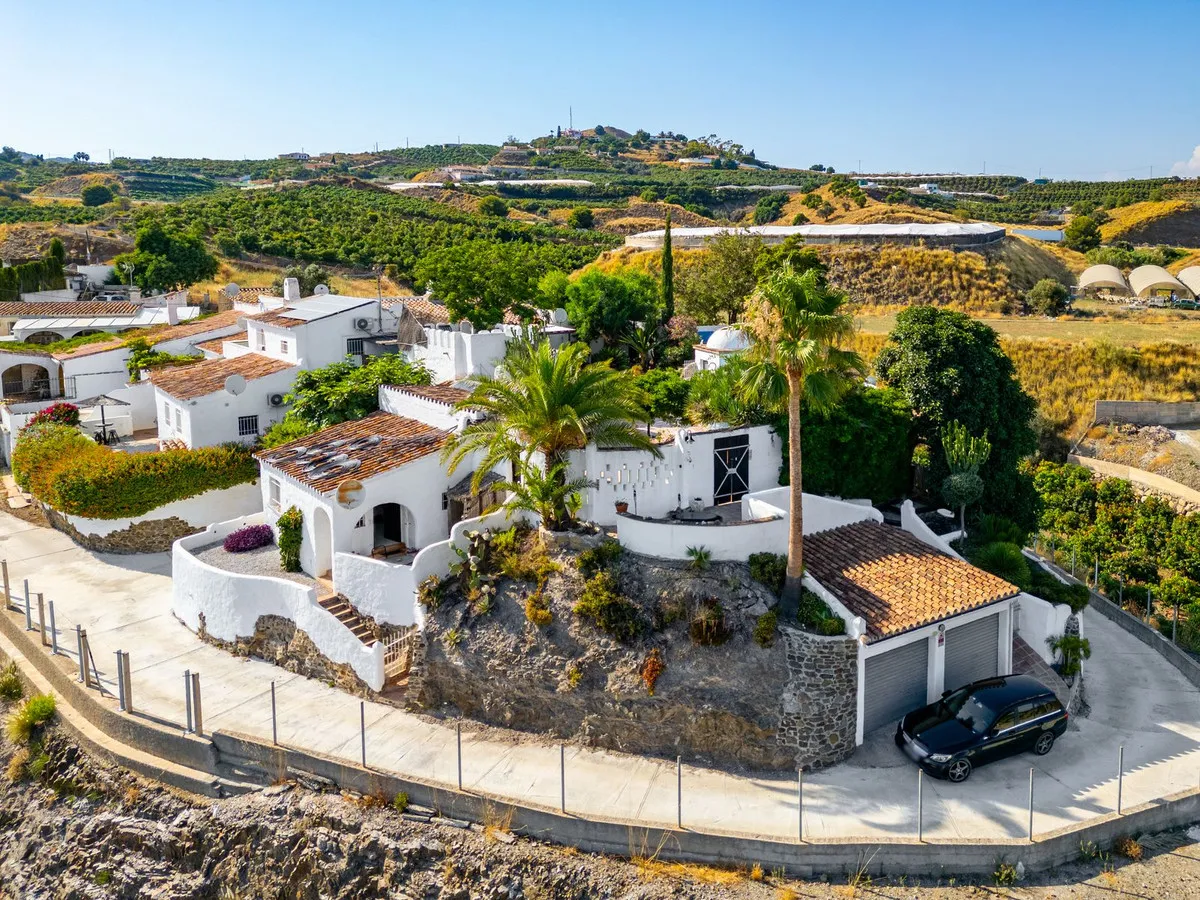 Finca / Landhuis te koop in Almayate, Malaga, Spanje