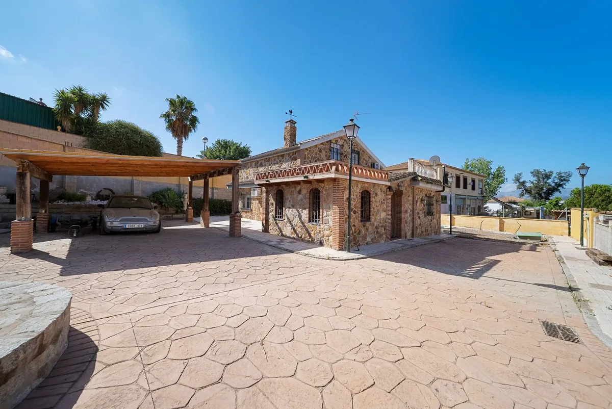 Finca / Landhuis te koop in Campanillas, Malaga, Spanje